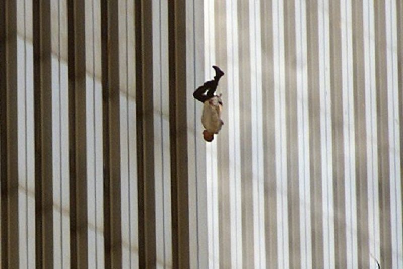 The Falling Man, zdjęcie zrobione 11 września 2001 r.