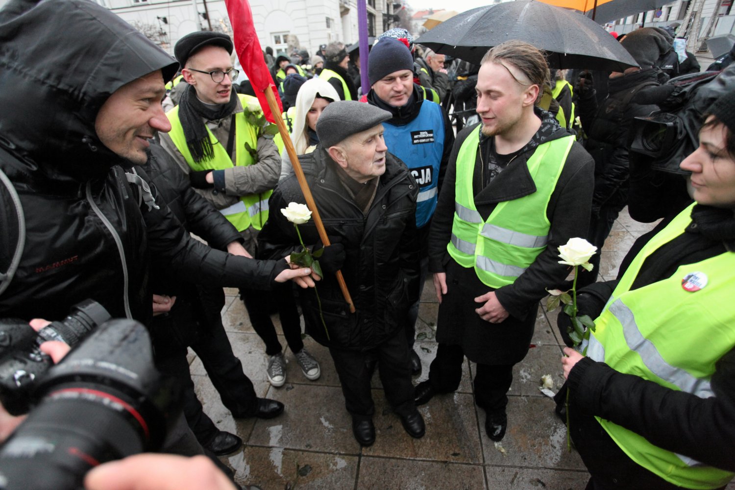 ObywateleRP zablokowali miejsce pod Pałacem Prezydenckim w dzień 80. miesięcznicy smoleńskiej.