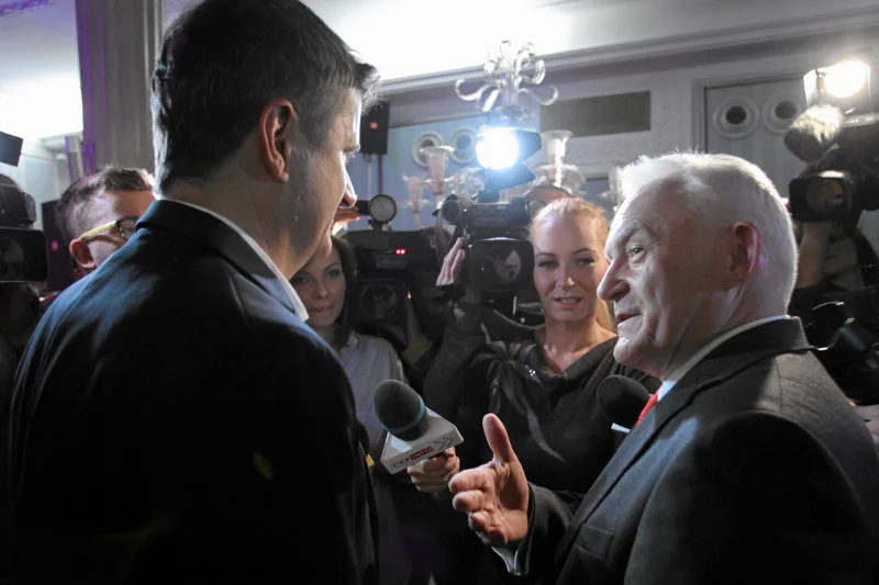 Miller sprzymierza się z Palikotem, Kaczyński z Gowinem i Ziobrą - w polityce nigdy nie mówi "nigdy"
