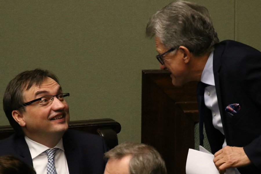 Zbigniew Ziobro i Stanisław Piotrowicz to motory napędowe pisowskiej reformy sądownictwa.