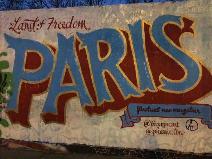 Zobacz, jakie są nastroje po zamachach w Paryżu.