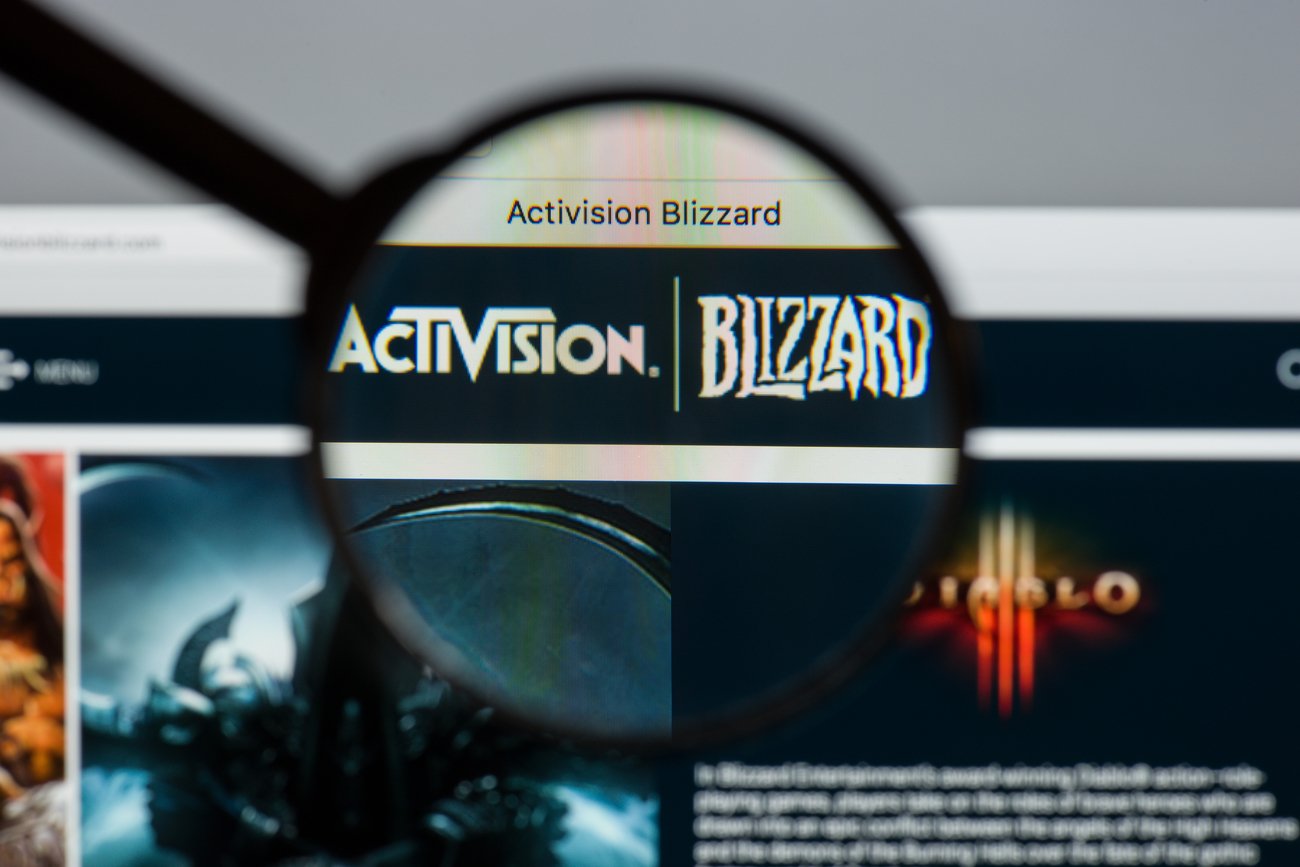 Logo firmy Activision Blizzard.