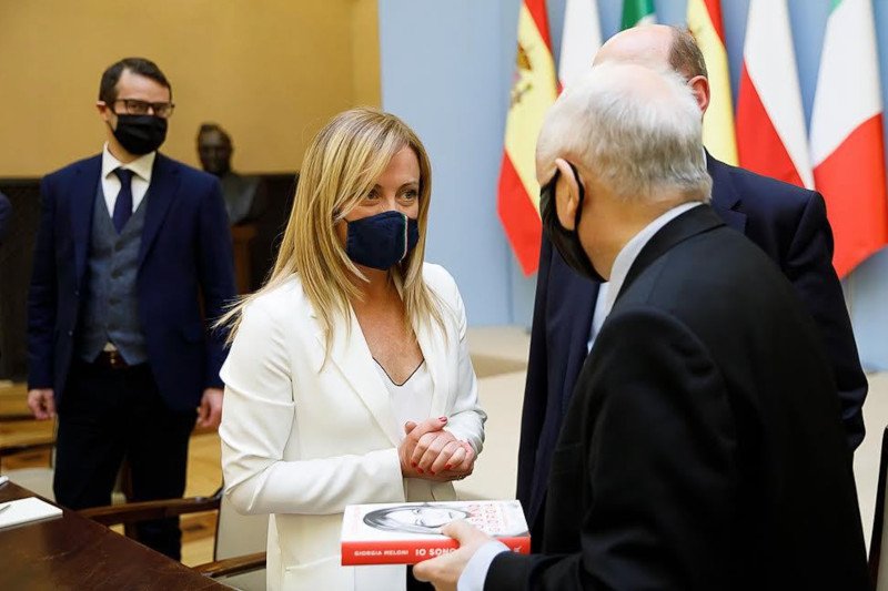 Jarosław Kaczyński spotkał się z liderami Braci Włochów i hiszpańskiej partii Vox. Kim jest Giorgia Meloni?