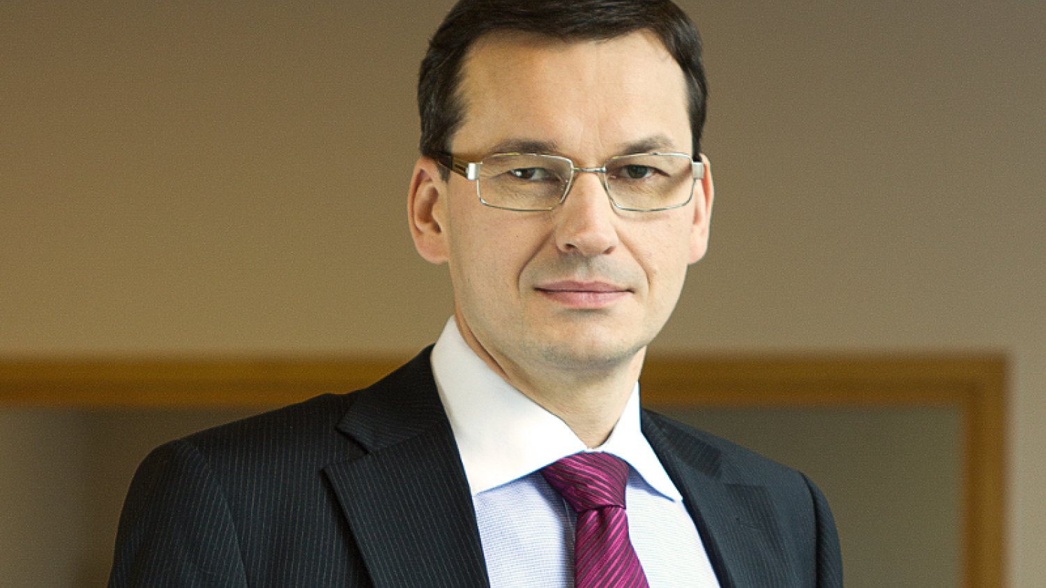 Rząd skierował do konsultacji społecznych projekt ustawy o zmianie ustawy o podatku akcyzowym. Ma on nałożyć akcyzę na elektroniczne papierosy i nowoczesne wyroby tytoniowe (NWT)