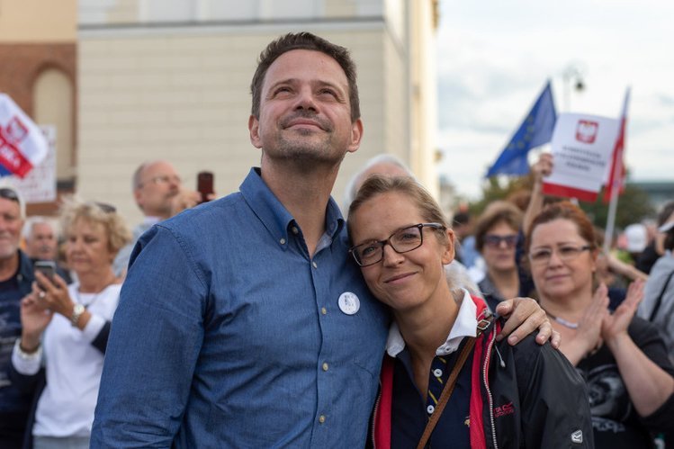 Małgorzata Trzaskowska zdradziła w wywiadzie, jaką będzie pierwszą damą. Małgorzata Trzaskowska w rozmowie z "Dziennikiem Zachodnim" opowiedziała o kulisach podjęcia decyzji przez Rafała Trzaskowskiego o starcie w wyborach prezydenckich.