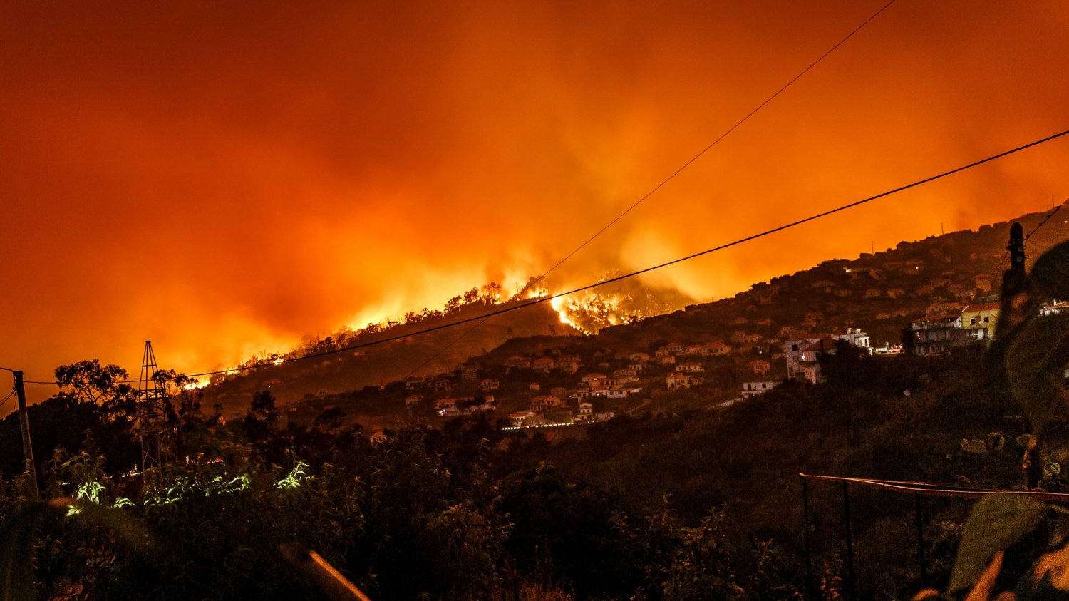 Prasa o zmianach klimatycznych: wyzwanie dla polityków