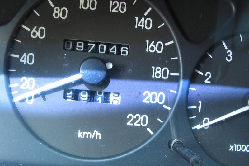 Ministerstwo Sprawiedliwości zapowiada ukrócenie procederu cofania samochodowych liczników. Ma za to grozić do 5 lat więzienia.