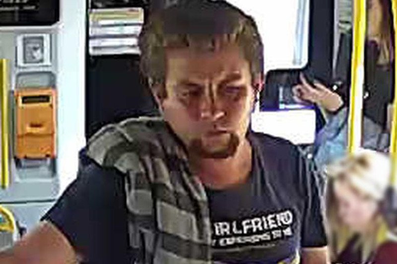 Policja prosi o pomoc w ustaleniu sprawcy.