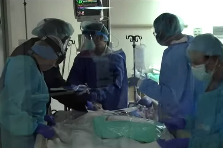 Spadła liczba zgonów z powodu koronawirusa we Włoszech. Raport ze świata o epidemii.