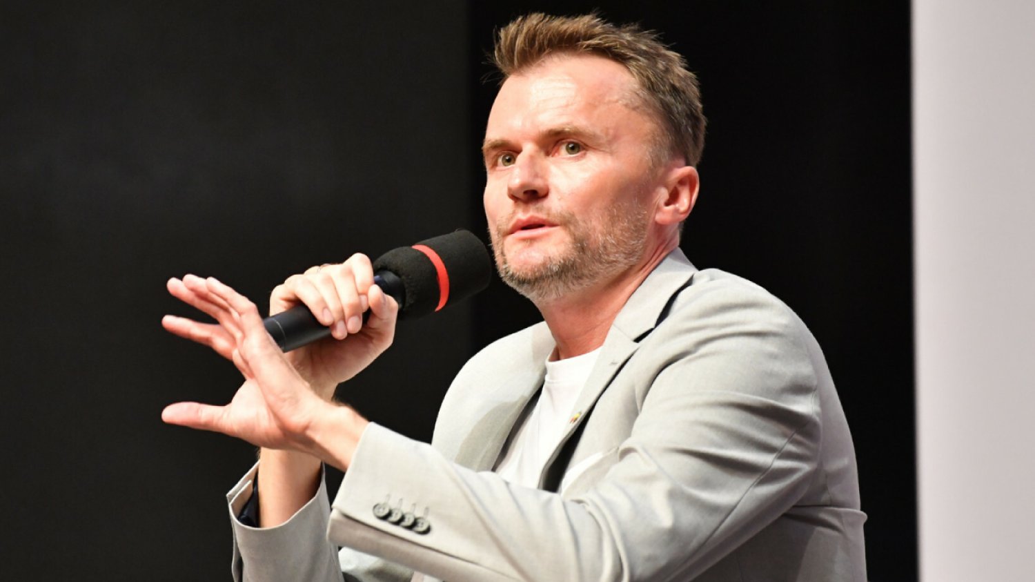 Piotr Jacoń apeluje do Kościoła katolickiego: Dajcie im święty spokój