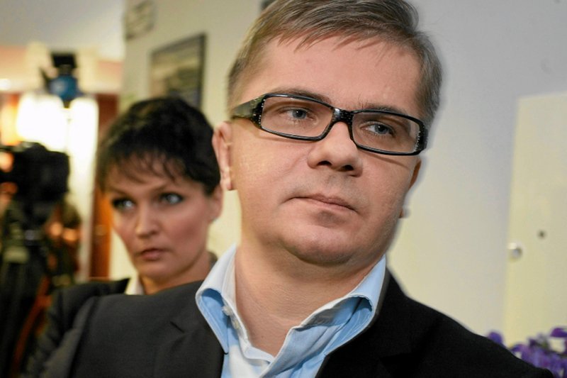 Michał Majewski i Sylwester Latkowski z "Wprost" twierdzą, że wersja Romana Giertycha w sprawie taśm jest "kompletnie niespójna"