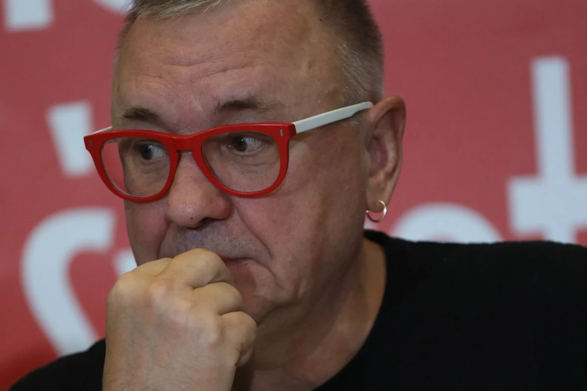 Arcybractwo Straży Honorowej Serca Pana Jezusa przestrzega mieszkańców Kostrzyna przed Pol'and'Rock Festiwal.