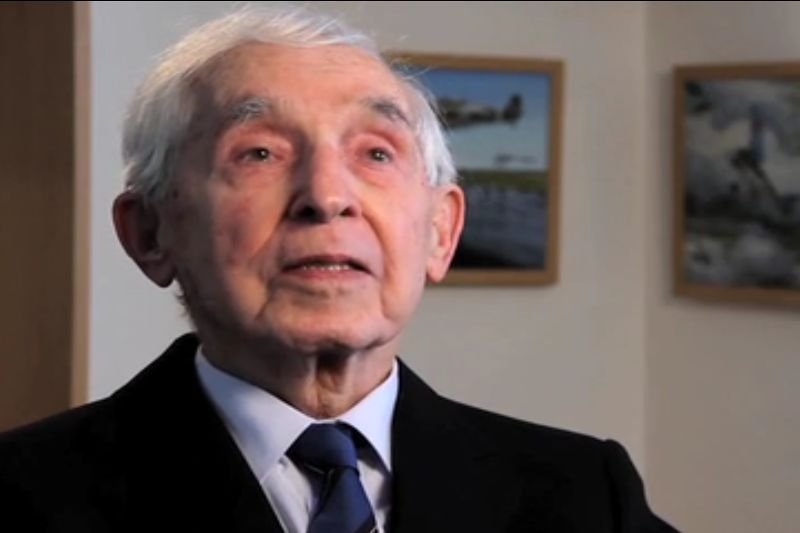 Polski weteran Franciszek Kornicki zwyciężył w konkursie brytyjskiego muzeum i dziennika The Telegraph". Przewaga jest naprawdę imponująca.