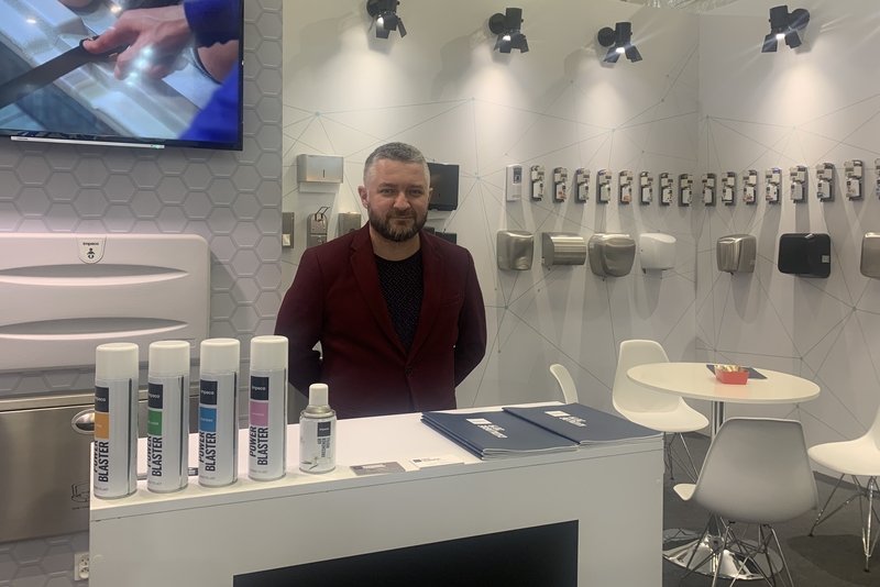 Aleksandrer Twardowski, prezes firmy Impeco, jest oburzony wzrostem cen na produkty higieniczne z powodu koronawirusa.