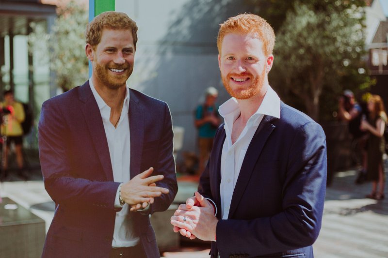 Rhys Whittock to sobowtór księcia Harry'ego. Zarabia na tym, że wygląda jak członek brytyjskiej rodziny królewskiej.