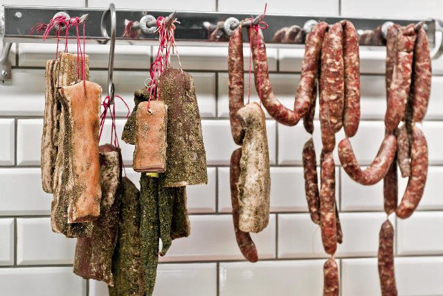 Rzeźnik, u którego zamiast mięsa kupisz roślinne wyroby, szuka klienteli w stolicy.