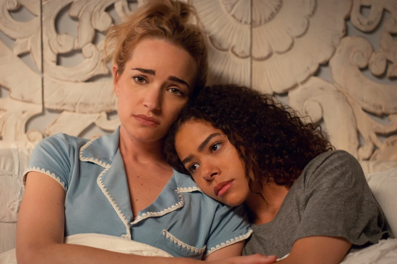 Brianne Howey i Antonia Gentry w serialu "Ginny & Georgia"