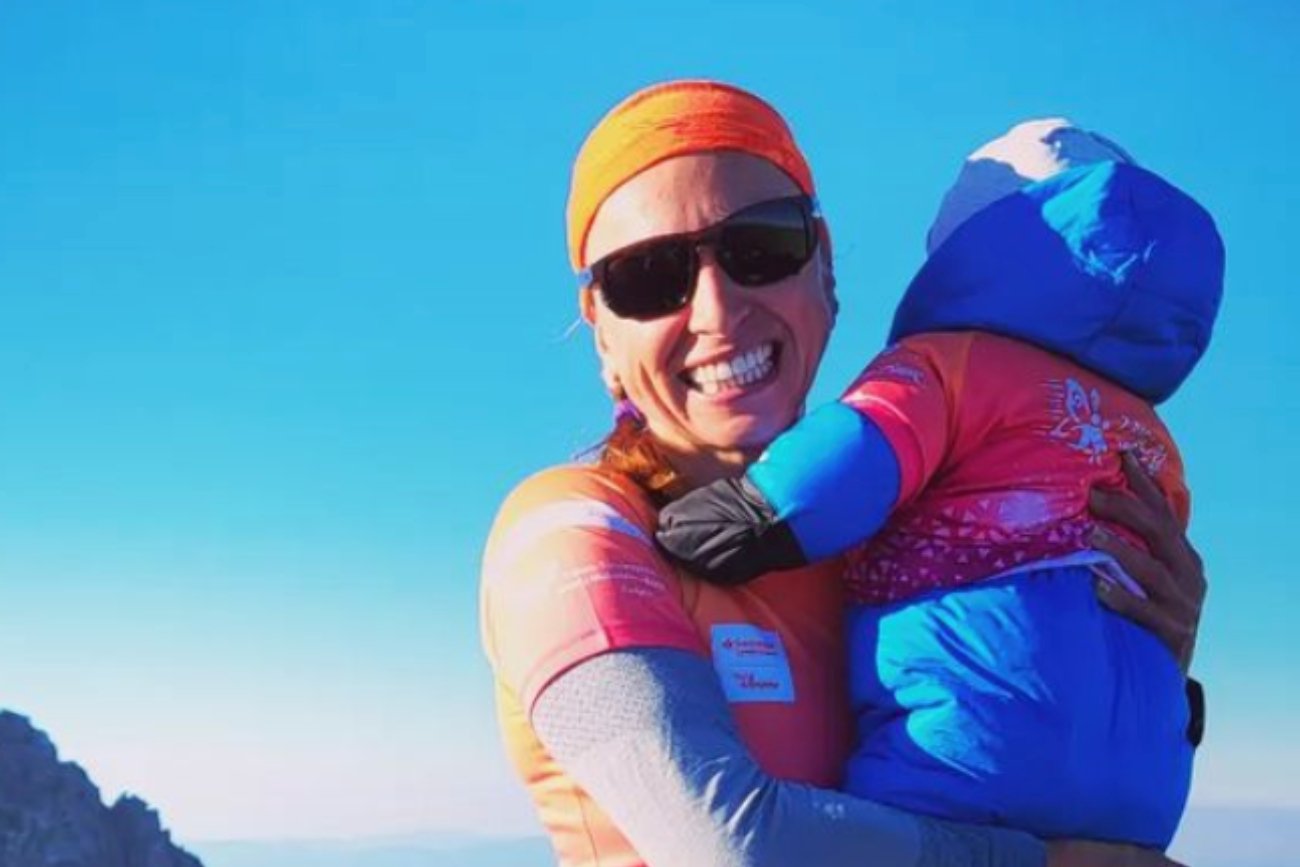 Justyna Kowalczyk obiecała to Tekielemu. Zdobywa kolejne szczyty z synem