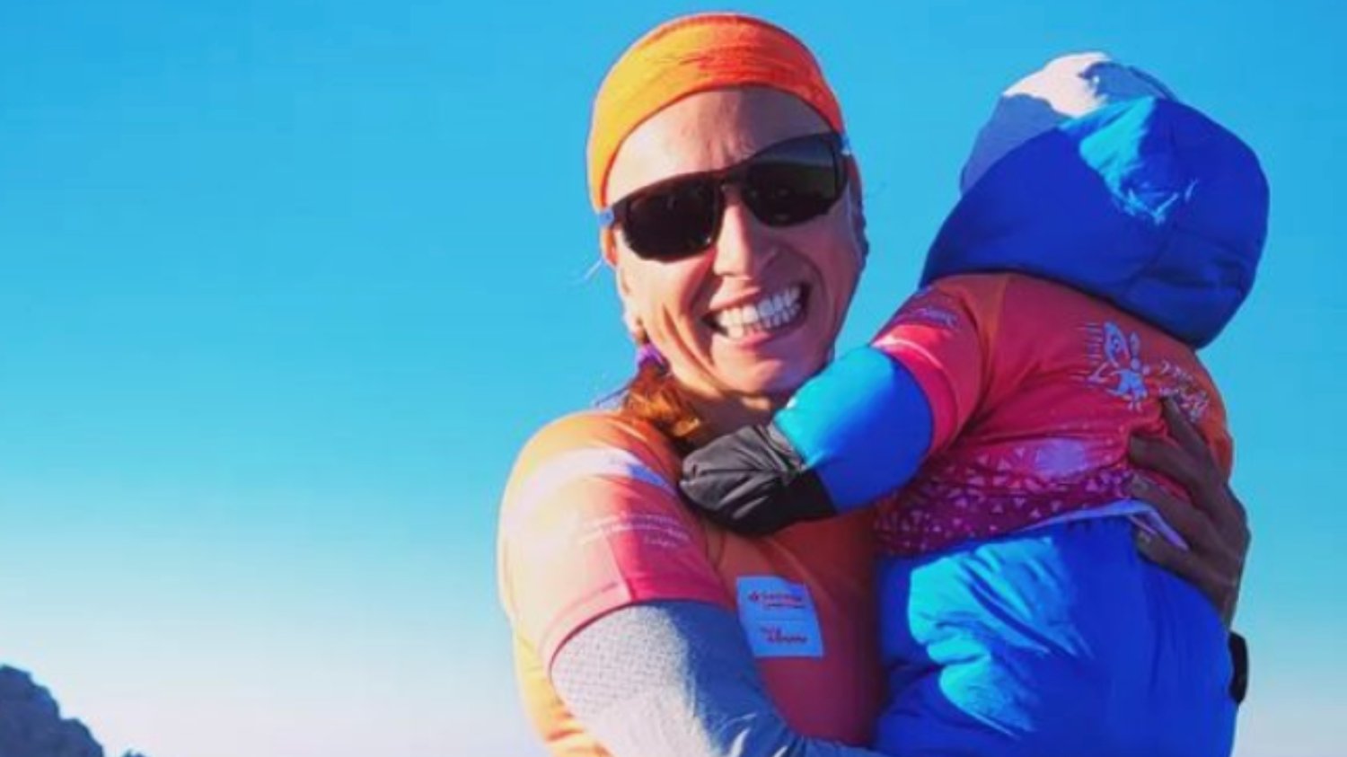 Justyna Kowalczyk obiecała to Tekielemu. Zdobywa kolejne szczyty z synem