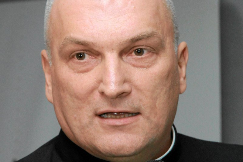 Ks. płk Robert Mokrzycki został zawieszony w obowiązkach.