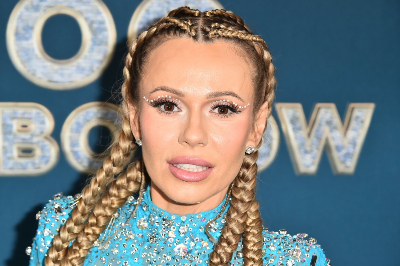 Doda chce wydać książkę. Tak podsumowała autobiografie Radosława Majdana i Adama "Nergala" Darskiego. Doda chce wydać książkę. Tak podsumowała autobiografie Radosława Majdana i Adama "Nergala" Darskiego.