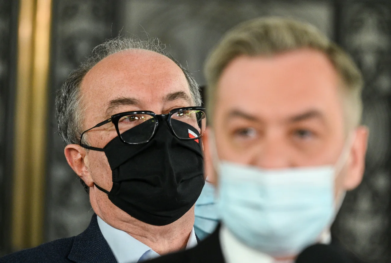 Lewicę opuszcza pięcioro polityków. Czarzasty i Biedroń bez reprezentacji w Senacie