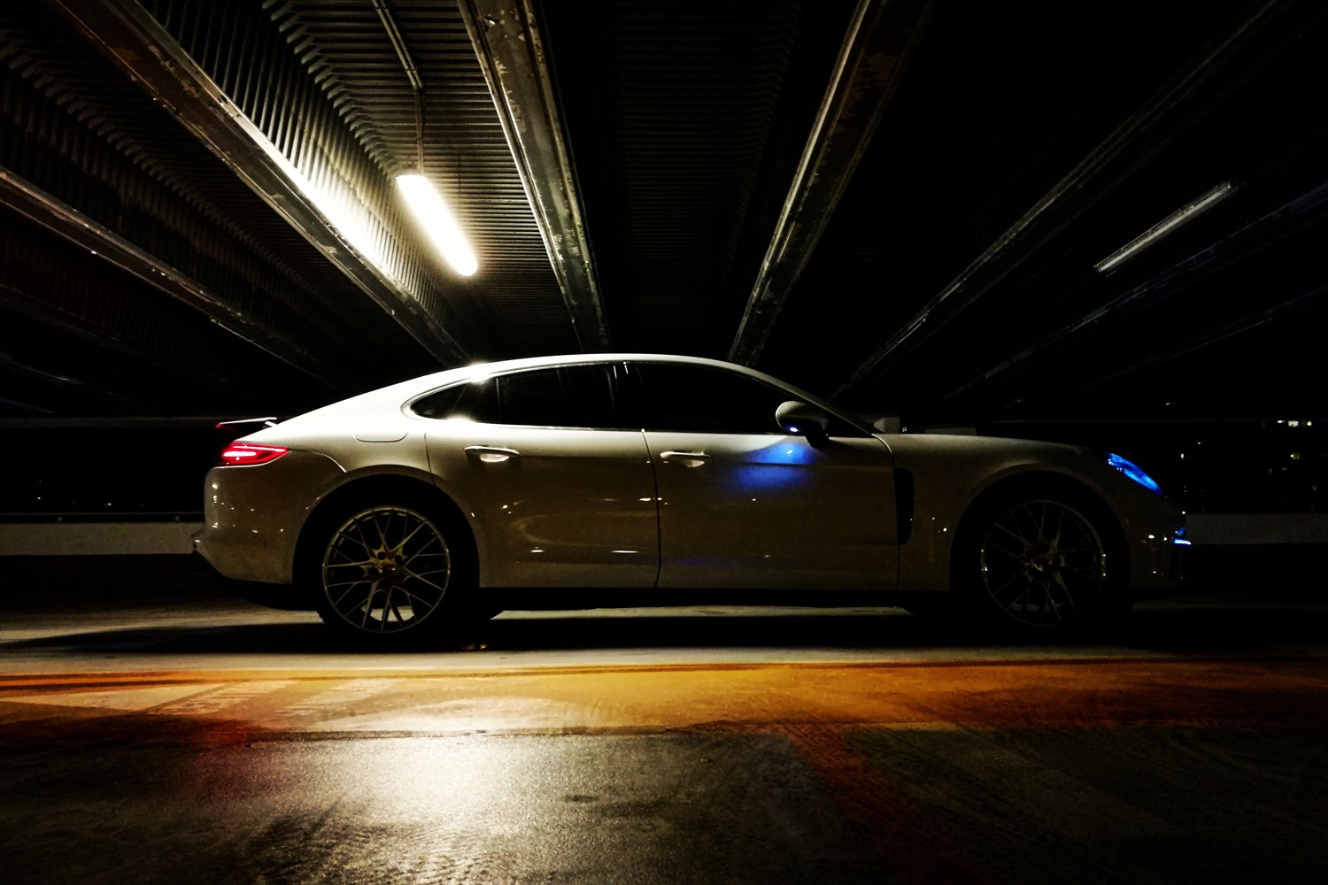 Nowe Porsche Panamera 4S przeszło wyjątkowo udaną kurację upiększającą.