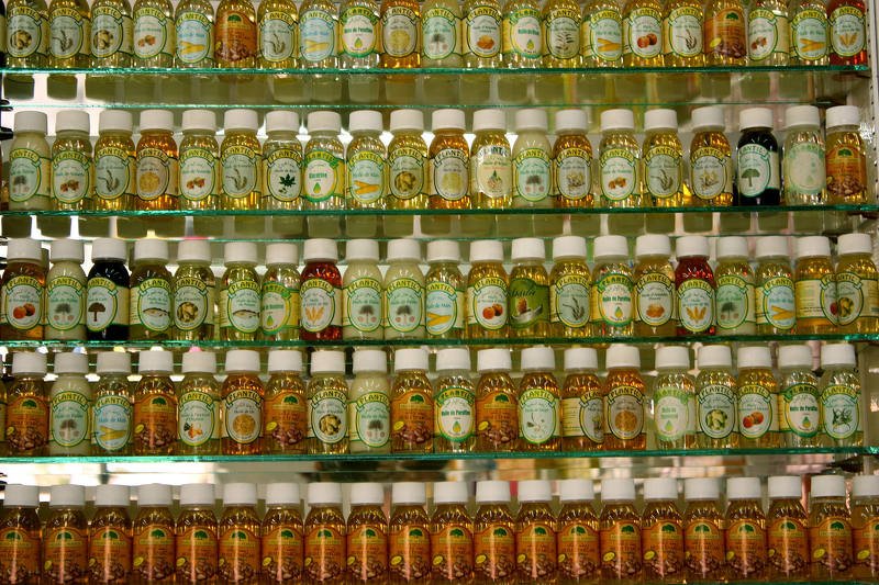 Czerwono-złoty olejek, jest bardzo cennym źródłem. Zarówno diety, jak i pielęgnacji