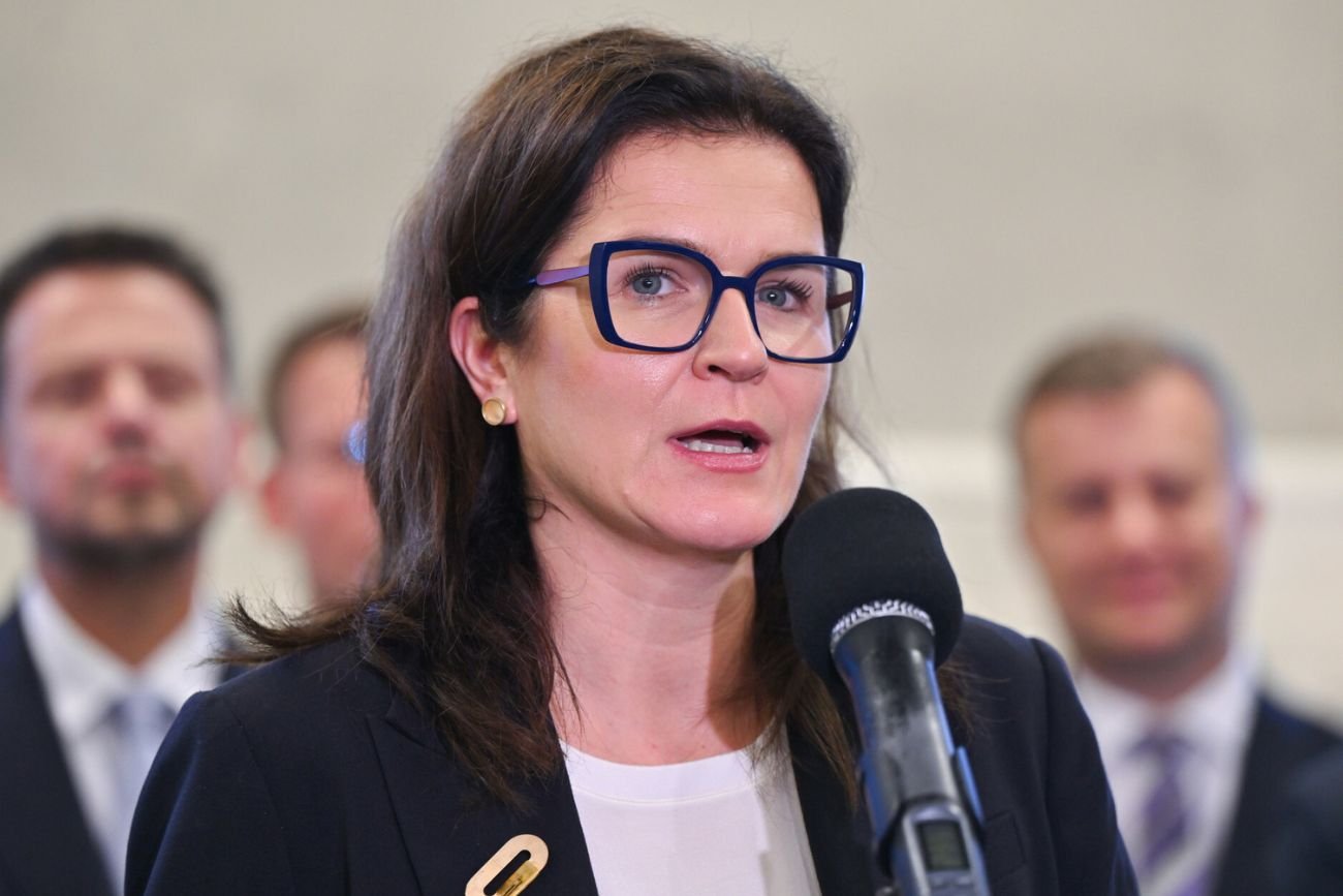 Afera wokół Collegium Humanum. Prezydent Gdańska podjęła decyzja ws. zasiadających w miejskich spółkach. Osoby z dyplomem Collegum Humanum będą musiały zdać egzamin państwowy. To decyzja Dulkiewicz.