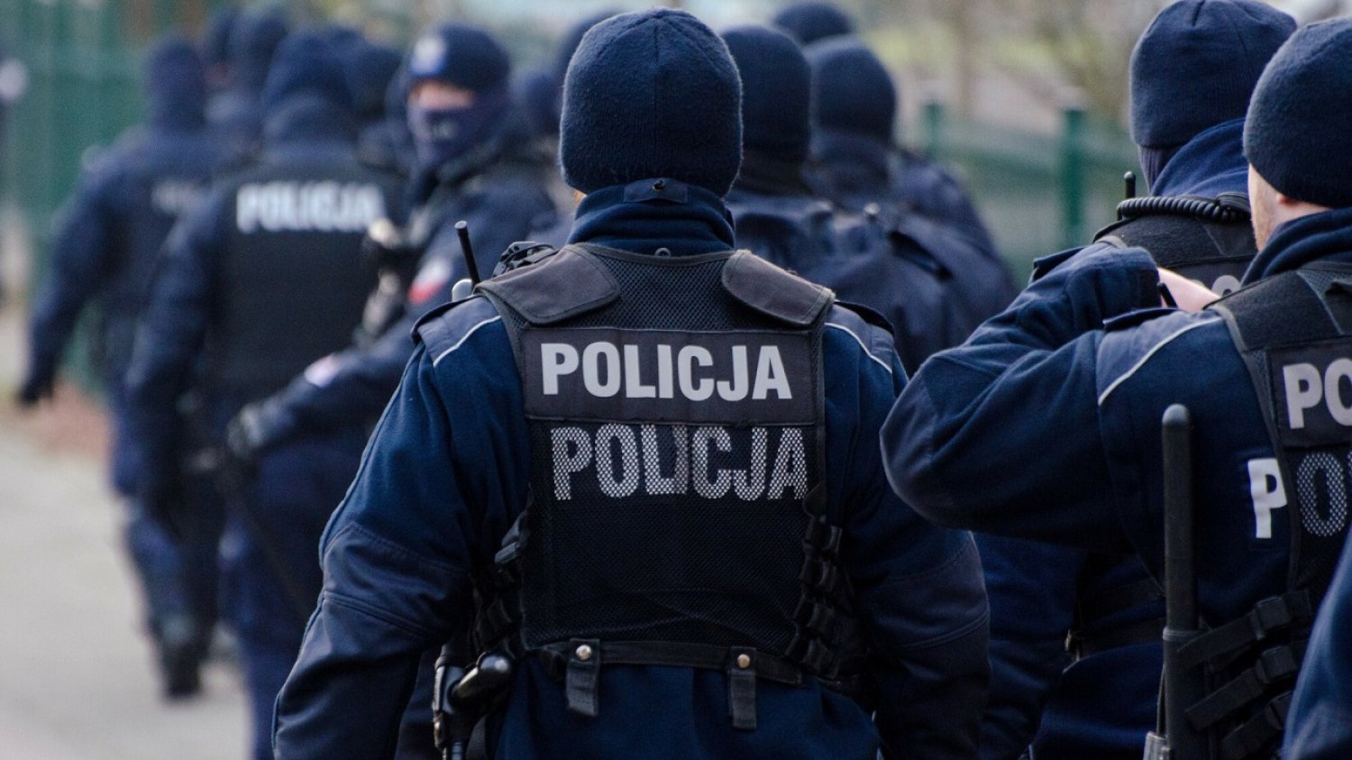 Policjanci mają uczyć się obsługi granatników. Wiceszef komisji obrony reaguje.