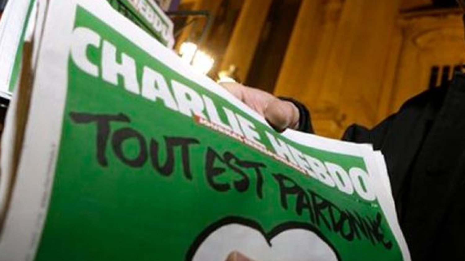 Nowy numer Charlie Hebdo już w kioskach.