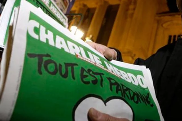 Nowy numer Charlie Hebdo już w kioskach.