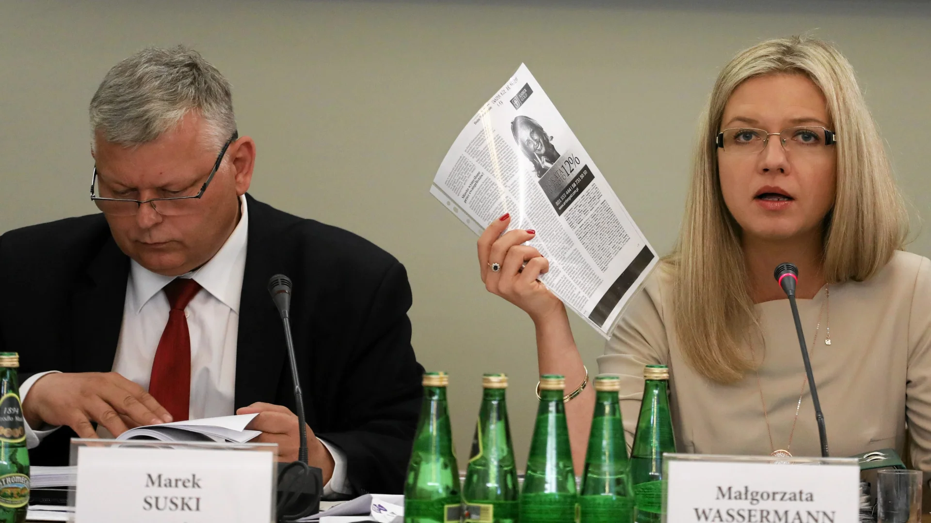 Małgorzata Wassermann i Marek Suski podczas przesłuchania Michała Tuska, syna byłego premiera Donalda Tuska, przed sejmową komisją śledczą  do zbadania tzw afery Amber Gold.
