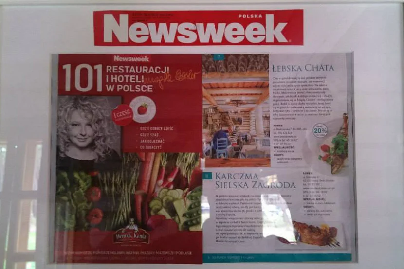 Łebska Chata znalazła się w przewodniku Magdy Gessler. Później została z niego usunięta.