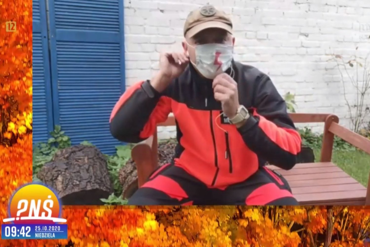 Ratownik założył w "Pytaniu na śniadanie" maseczkę z symbolem protestu kobiet