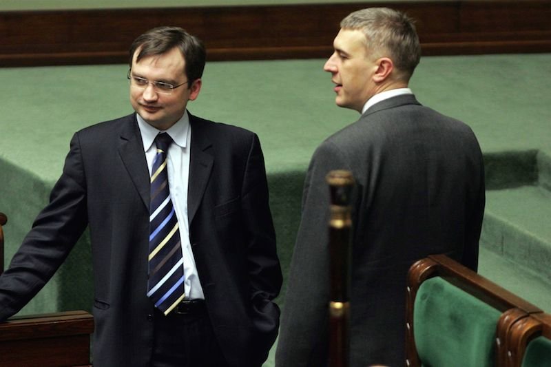 Roman Giertych odpowiada Zbigniewowi Ziobrze na Facebooku. Jest wzruszony troską o opozycję.