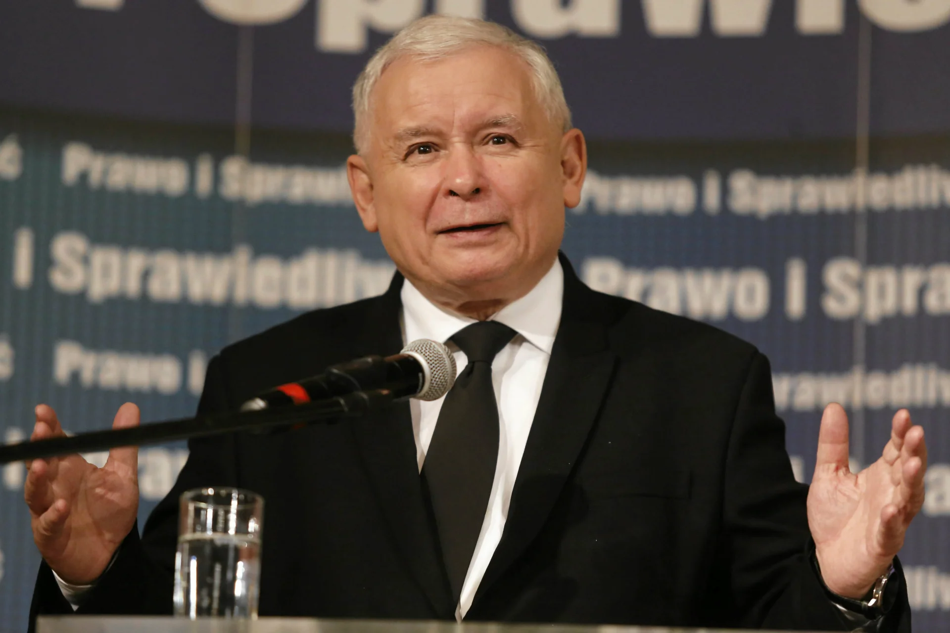 W najnowszym sondażu PiS uzyskało 40 proc. poparcia.