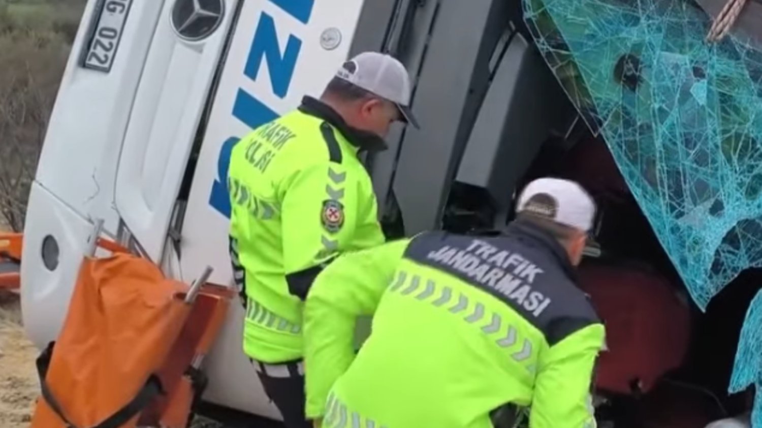 Wypadek autokaru w mieście Antalya w Turcji. Liczba ofiar rośnie Wypadek autokaru w mieście Antalya w Turcji. Liczba ofiar rośnie