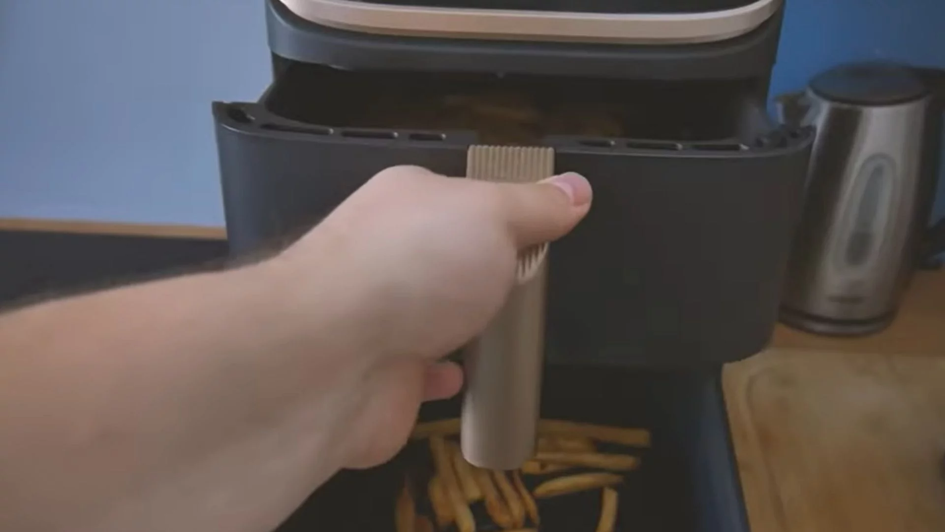 Tych produktów nie wkładaj do airfryera. Można go gwałtownie zniszczyć