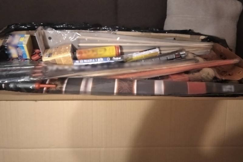 Zabezpieczone przez policję fajerwerki. Lubuskie: wybuch petardy, 4-letni chłopiec stracił dwa palce.