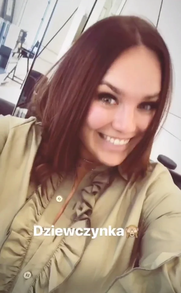 Nowa fryzura Ewy Farnej.