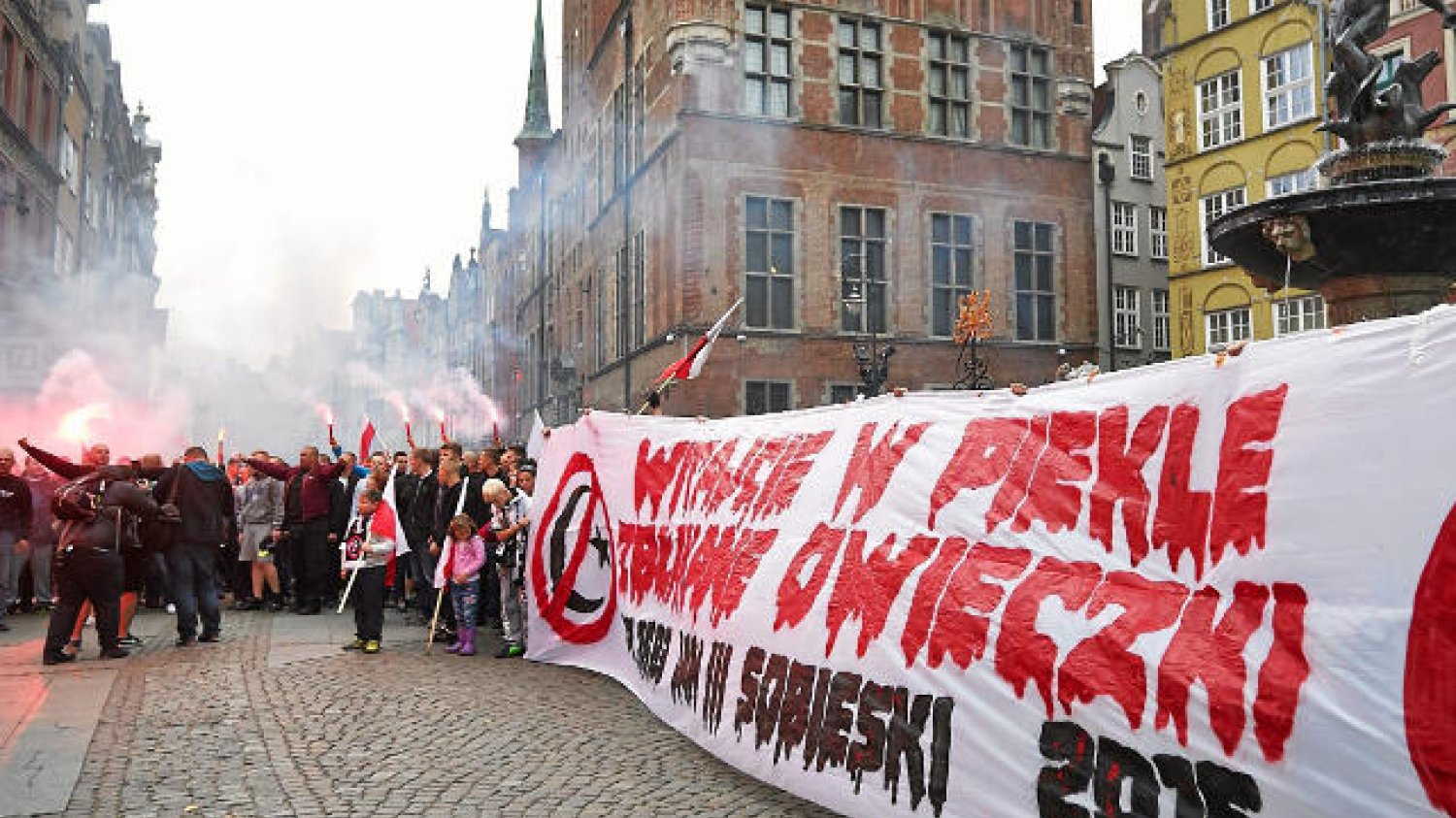 Protesty odbywają się w największych miastach Polski. Na zdjęciu manifestujący w Gdańsku.