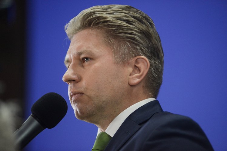 Prof. Marcin Matczak skrytykował decyzję Kancelarii Sejmu.