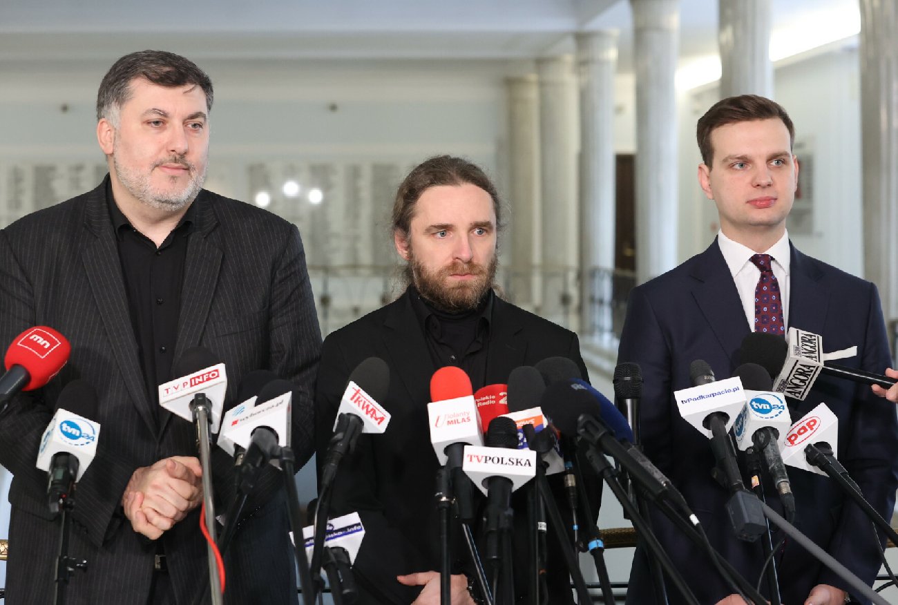 Przed wyborami sypie się Konfederacja. Odchodzi Sośnierz, Dziambor, Kulesza.