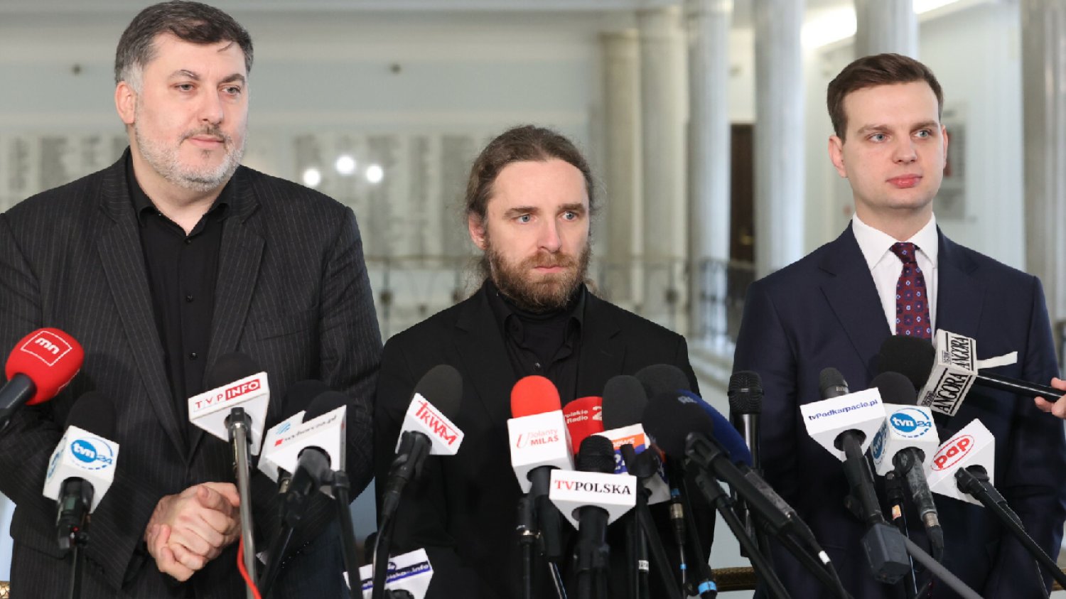 Przed wyborami sypie się Konfederacja. Odchodzi Sośnierz, Dziambor, Kulesza.