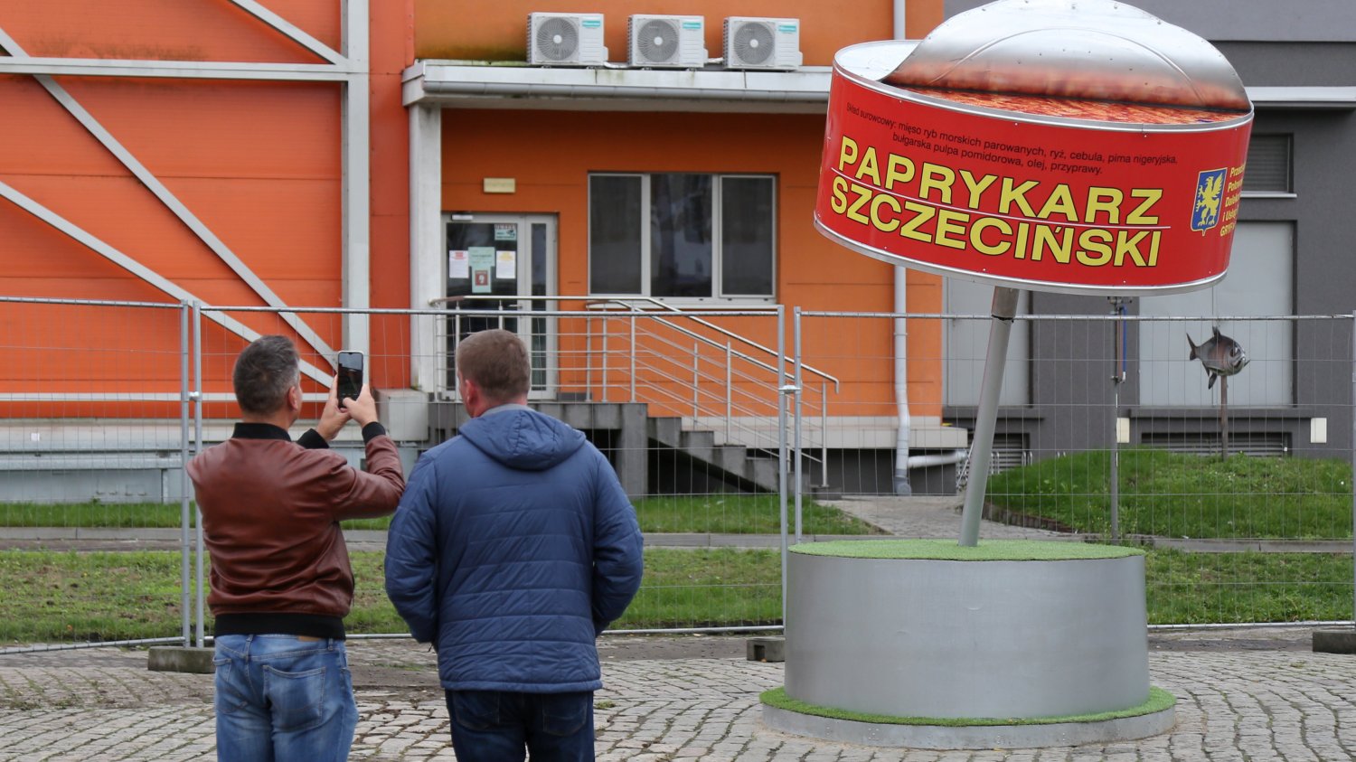 Pomnik Paprykarza Szczecińskiego znajdziemy na placu Gryfitów