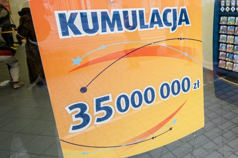 Nie wiadomo, kto wygrał prawie 37 mln zł, ale oczekiwania wobec zwycięzcy są. "Może sprowadzi do nas Bon Jovi"