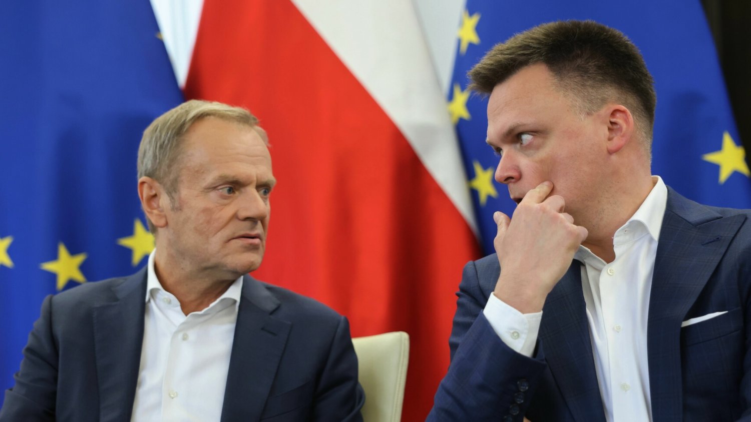 Donald Tusk miał złożyć obietnice Szymonowi Hołowni.