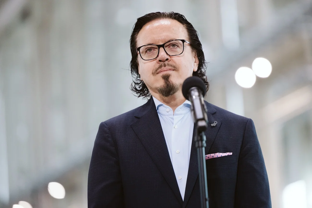 Wojciech Balczun z podejrzanym wspólnikiem. W tle poważne zarzuty