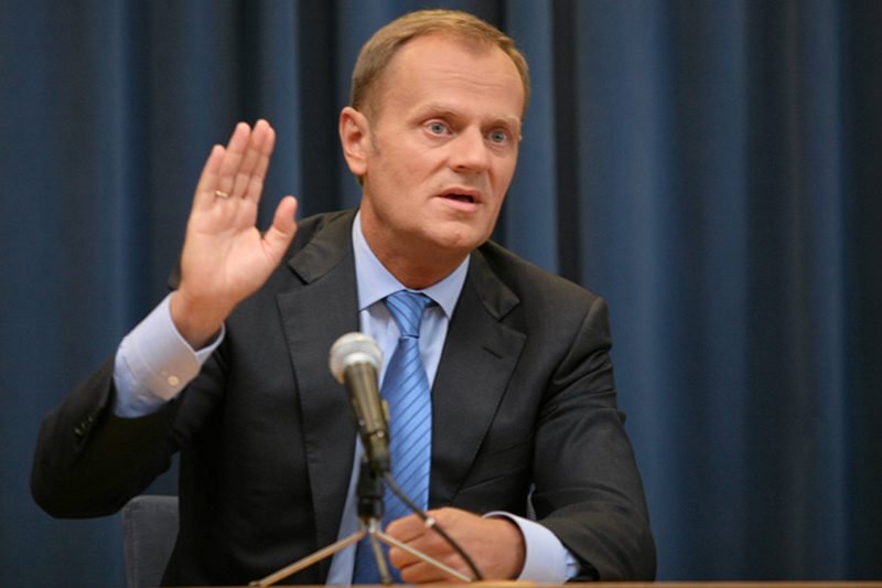 Donald Tusk coraz bardziej osamotniony?
